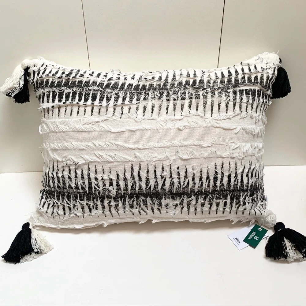 Large tassel black print pillow